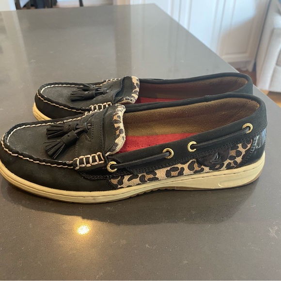 Women’s size 9 sperry boat shoes - Picture 1 of 4